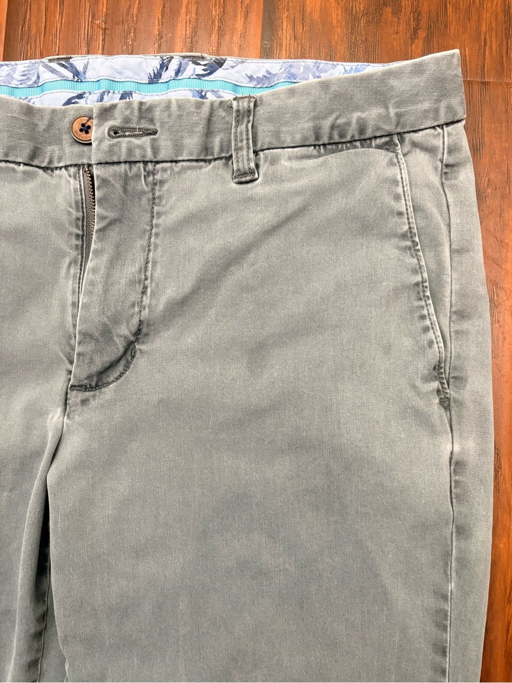 Tommy Bahama Gray Chino Pants Men’s 32x30 Straight Casual Stretch - Picture 6 of 6